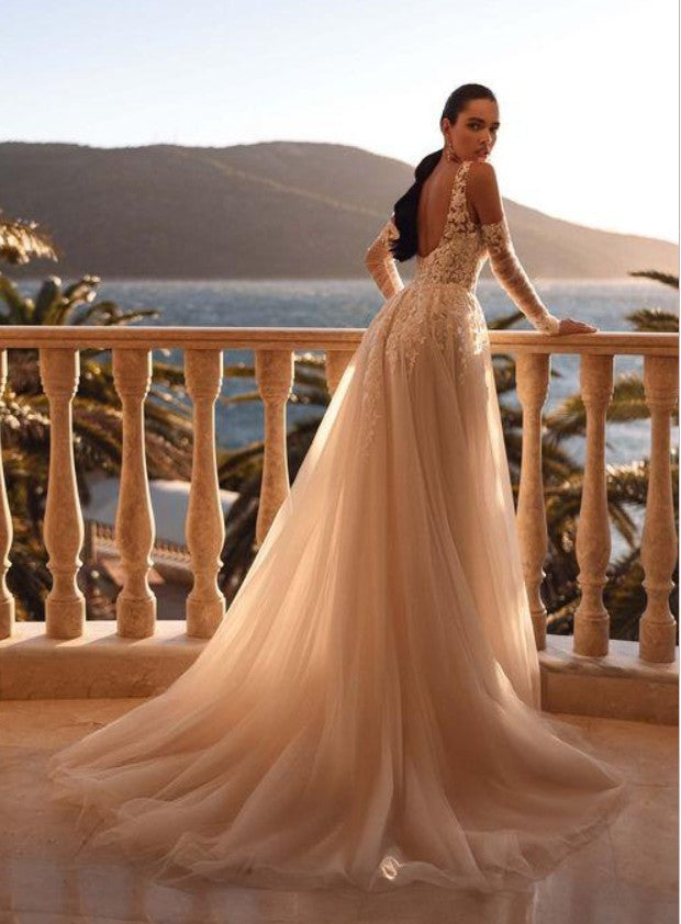 Wedding Dress D8279